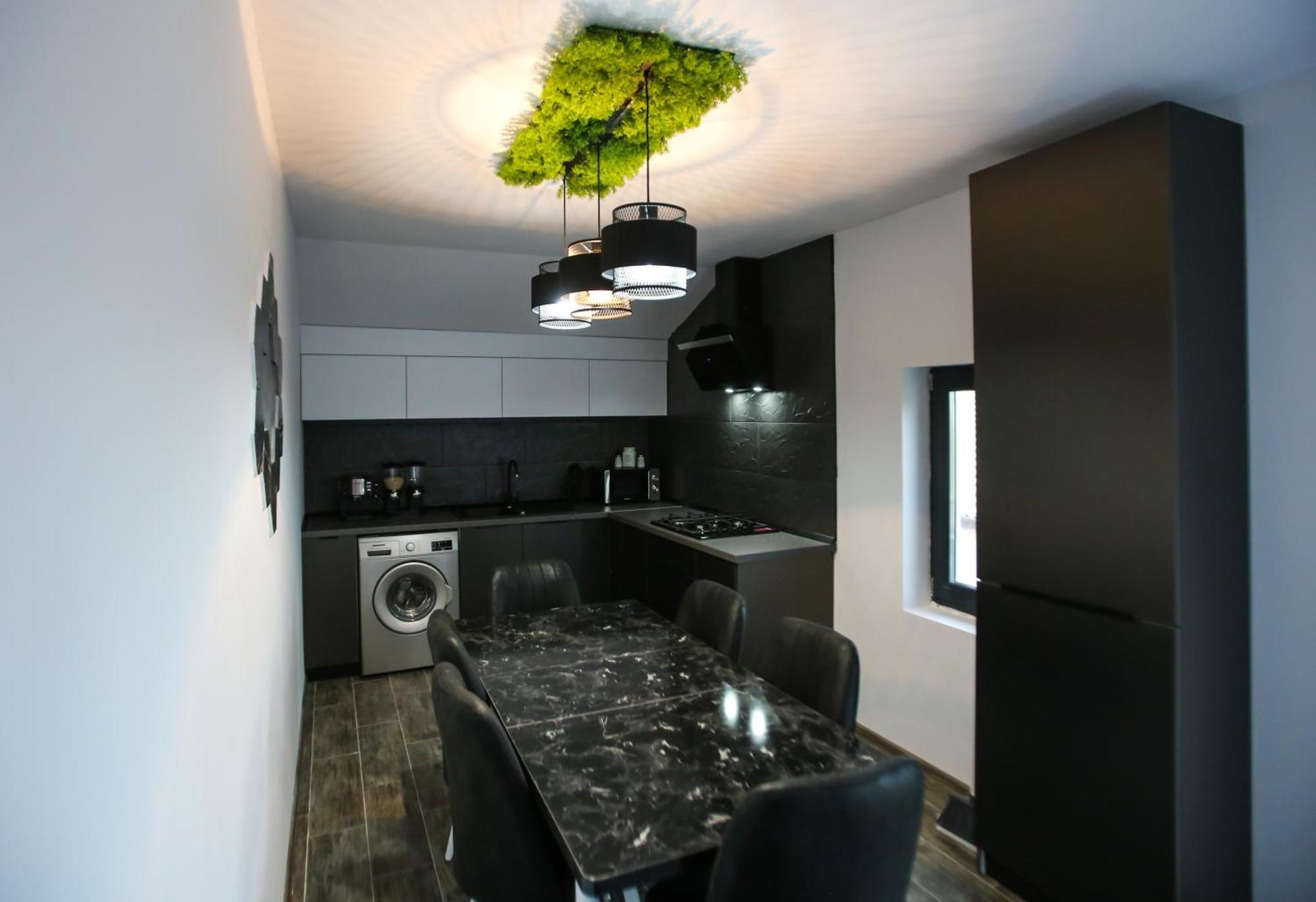 Casa Kevin Hotel นาโวดาริ ภายนอก รูปภาพ