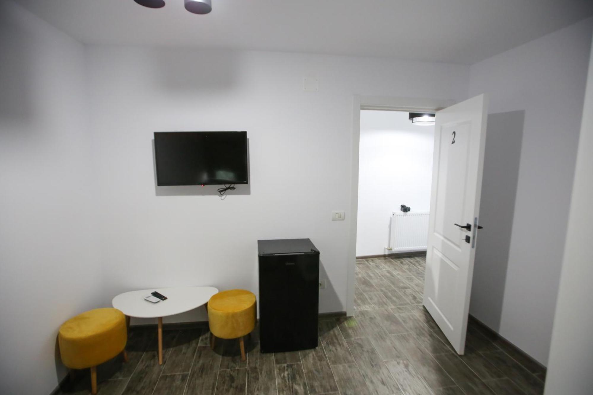 Casa Kevin Hotel นาโวดาริ ภายนอก รูปภาพ