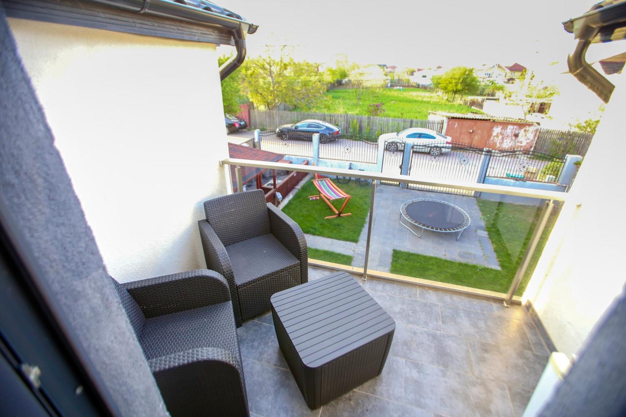 Casa Kevin Hotel นาโวดาริ ภายนอก รูปภาพ